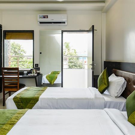Treebo Malhaar Regency Otel Chinchvad Dış mekan fotoğraf