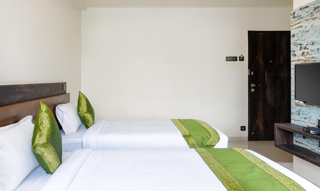 Treebo Malhaar Regency Otel Chinchvad Dış mekan fotoğraf