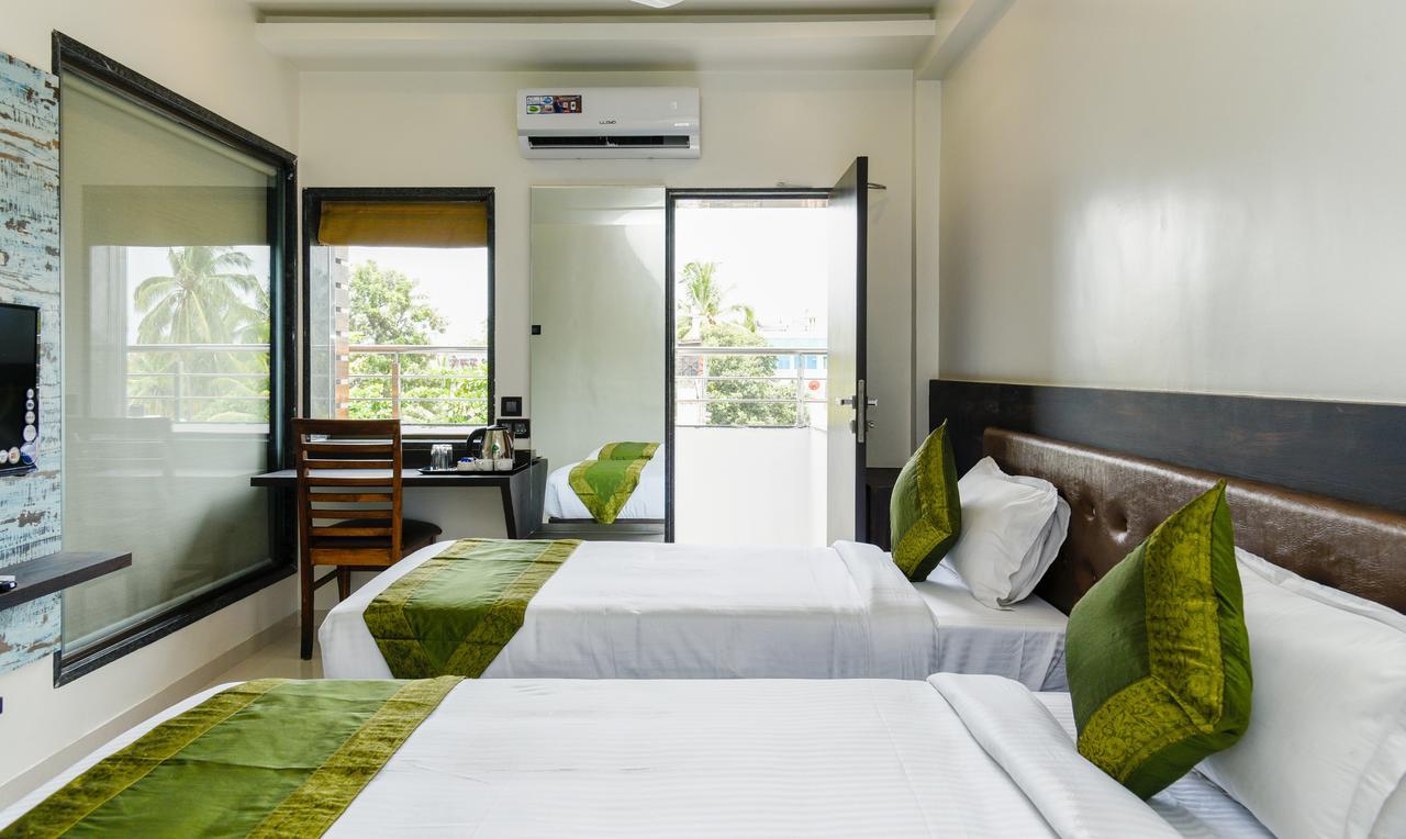 Treebo Malhaar Regency Otel Chinchvad Dış mekan fotoğraf