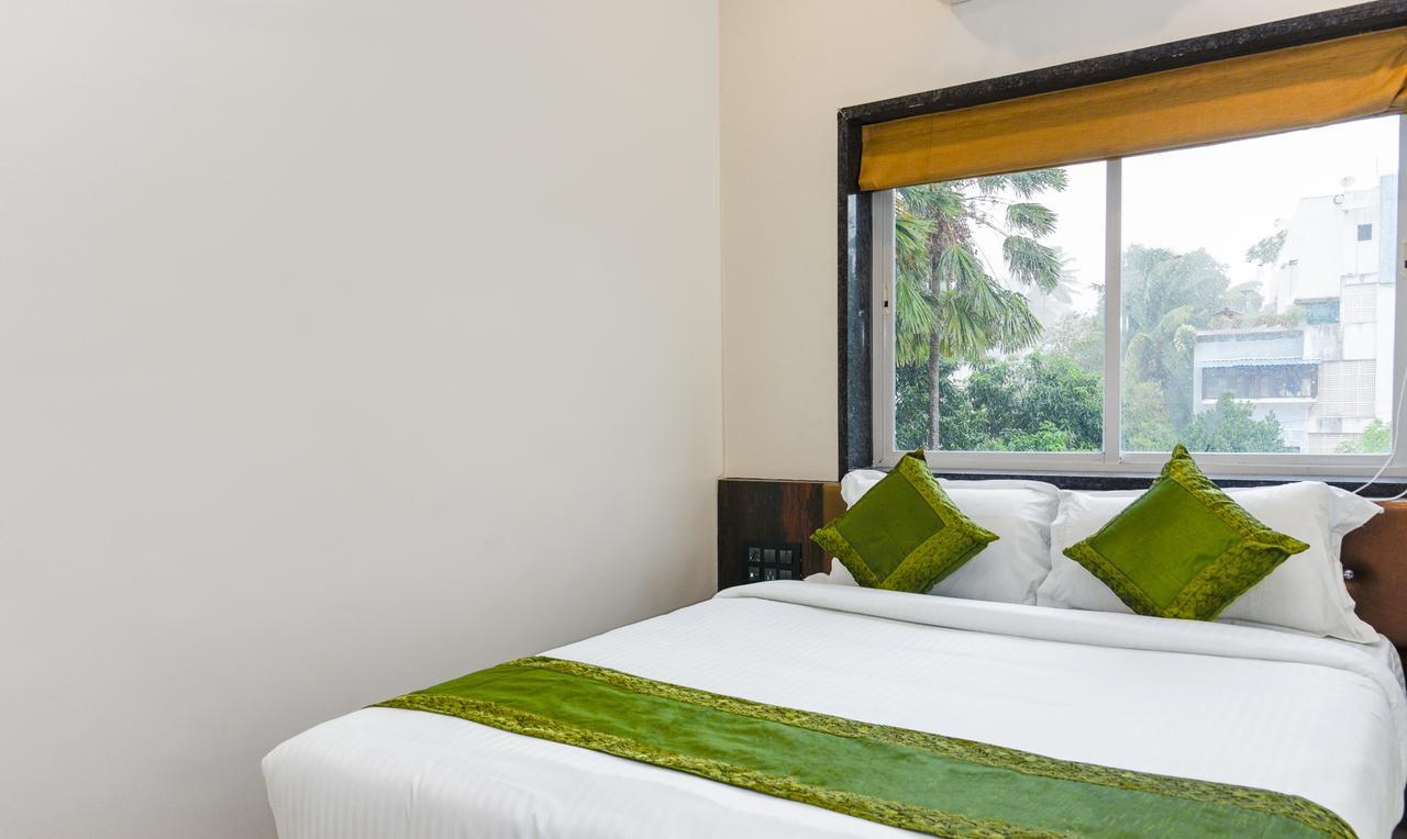 Treebo Malhaar Regency Otel Chinchvad Dış mekan fotoğraf