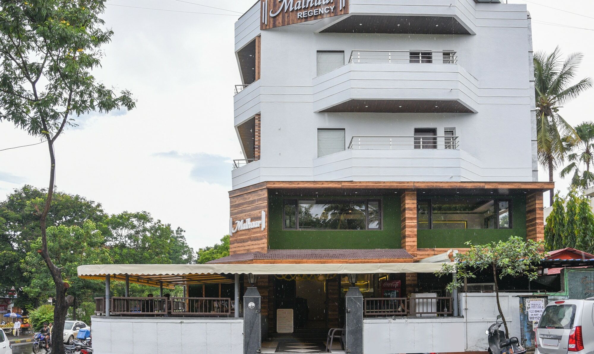 Treebo Malhaar Regency Otel Chinchvad Dış mekan fotoğraf